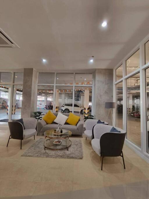 Platform 361 Apartment Cebu Exterior foto